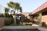 Weatherized Minimal Modern Homes Image 2