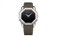 Sculptural Stone Timepieces Image 4
