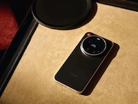 Rotating Camera-Ring Smartphones Image 2