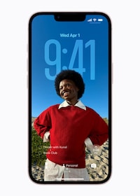 Entry-Level Qi-Enabled Smartphones Image 4