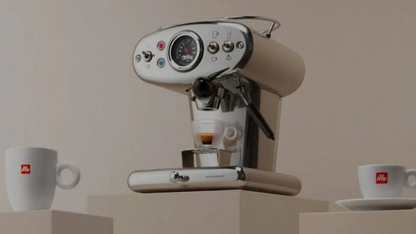 Vintage-Inspired Capsule Coffee Makers