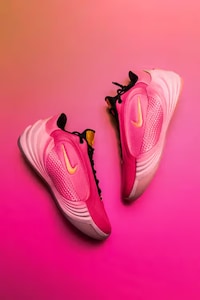 Performance Basketball Sneakers Image 1
