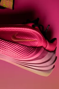 Performance Basketball Sneakers Image 2