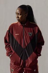 Heritage Sporty Streetwear Image 3