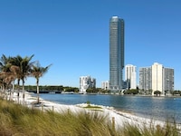 Luxury High-Rise Residential Towers Image 2