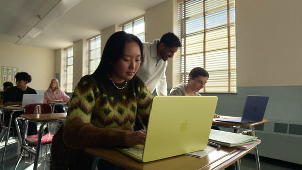 Smartphone Chip-Powered Laptops