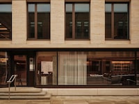 Riverside Café Interiors Image 4