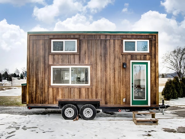 Compact Vacation Rental Designs