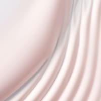 Milky Hydrating Sunscreens Image 4