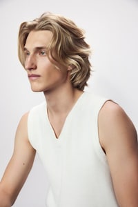 Skincare-Inspired Blonde Haircare Products Image 5
