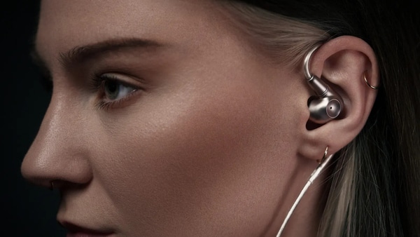 Gold-Enhanced Audiophile Earbuds
