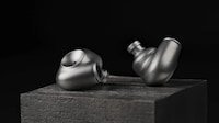 Gold-Enhanced Audiophile Earbuds Image 2