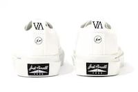 Minimalist Canvas Sneakers Image 3