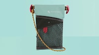 Mountaineering-Ready Pocket Bags Image 3