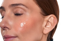 Waterless Skincare Sachets Image 3