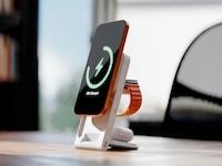 Folding Wireless Chargers Image 1