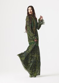 Thematically Focused Ready-To-Wear Capsules Image 3