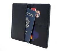 Durable Leather Travel Accessories Image 3