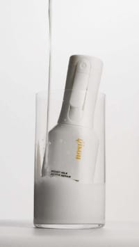 Multi-Benefit Honey Haircare Mists