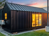 Compact Cabin Retreats Image 3