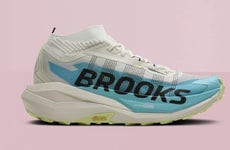 Carbon-Plated Trail Racing Sneakers