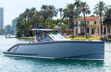 Aluminum High-Performance Dayboats