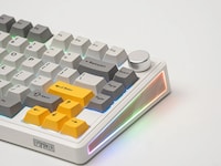 Wireless Mechanical Keyboards Image 2