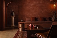 Dune-Like Tattoo Parlours