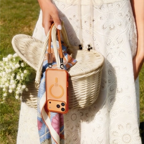 Open Clasp-Equipped Phone Cases
