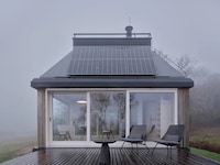 Off-Grid Vineyard Cabins Image 3