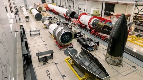 Reusable Medium‑Lift Rockets