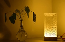 Jellyfish-Like Table Lamps