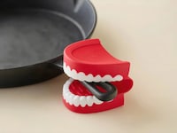 Novelty Teeth Pot Holders Image 2