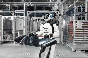 Autonomous Humanoid Assembly Bots: BMW Tests Hexagon AEON Robots in ...