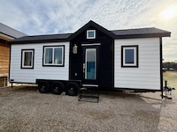 Kitchen-Centered Towable Homes Image 1