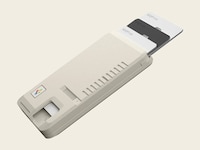 80s-Era Smartphone Wallets Image 3