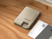80s-Era Smartphone Wallets Image 8
