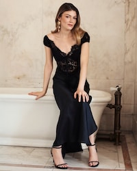 Romantic Capsule Collections Image 3