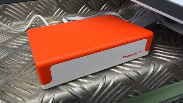 Portable Smart Router Devices
