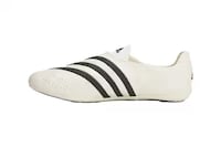 Low-Profile Lifestyle Sneakers Image 3