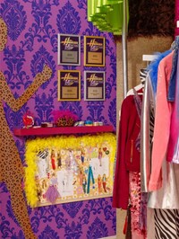 Y2K Pop Star Accommodations Image 5