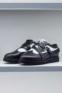 Belt-Strapped Shoes Image 2