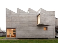 Concrete Arts School Buildings Image 2