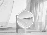 AI Skin Analysis Mirrors Image 1