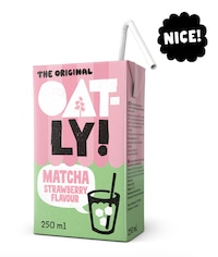 Ready-To-Drink Strawberry Matcha Lattes Image 2