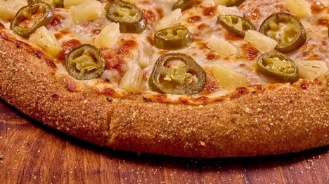 Pineapple Jalape&ntilde;o Pizza Crusts