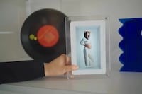 Consumer Holographic Photo Frames Image 1