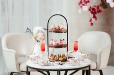 Elegant Spring-Forward Experiences