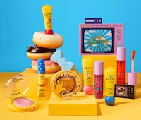 Cartoon Family Cosmetics Image 1