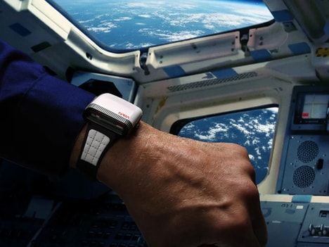 Prism Display Watches : Amida Digitrend